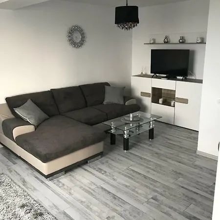 Apartament Dana M4 那沃达利